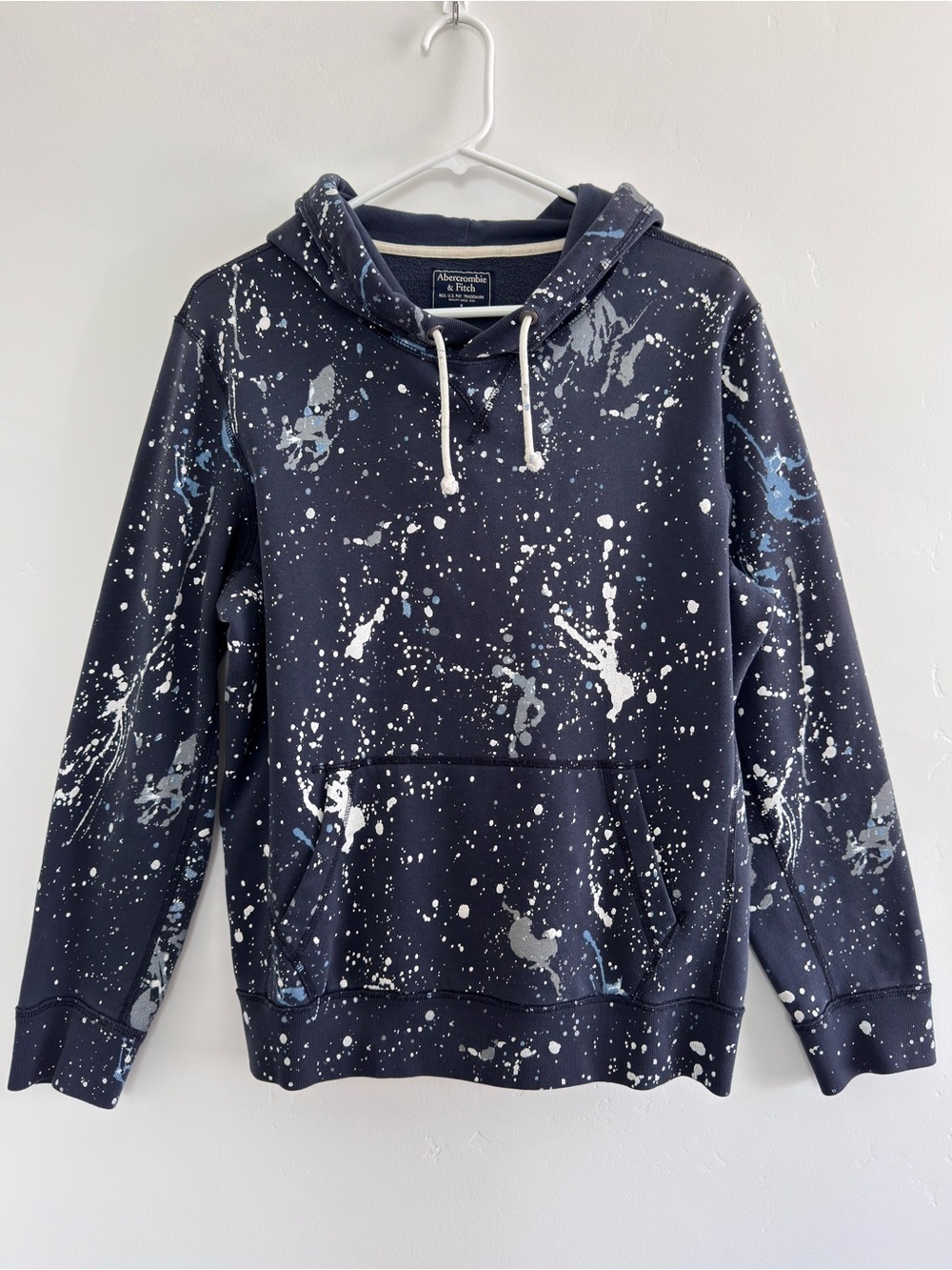 Abercrombie & Fitch Men’s Paint Splatter Pullover Hoodie in Navy Blue Size S